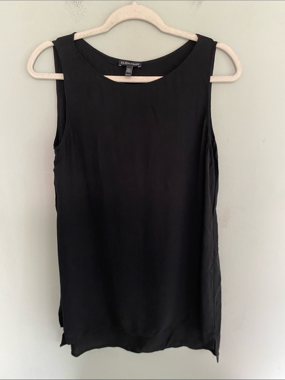 Eileen Fisher Womenโs Black 100% Silk Tank Top Blouse Size XS